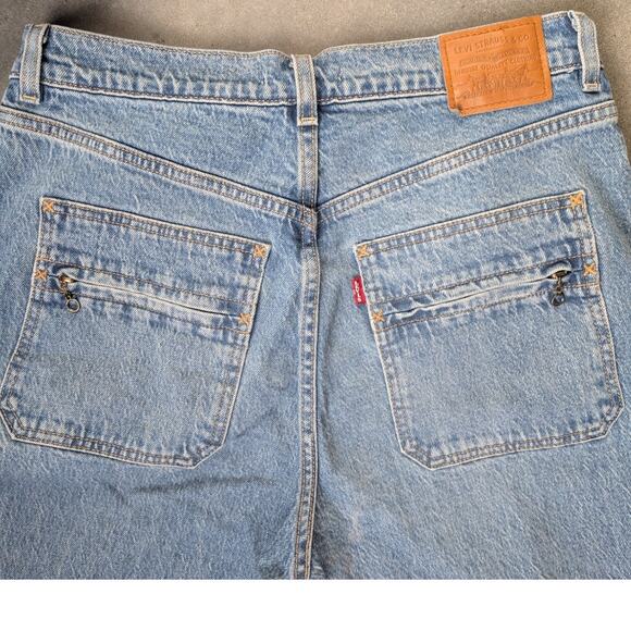 Levi's Flare Leg Jeans Wide Leg Size 30 Ribcage Bell Style Light Wash Y2K 90s - Picture 9 of 14